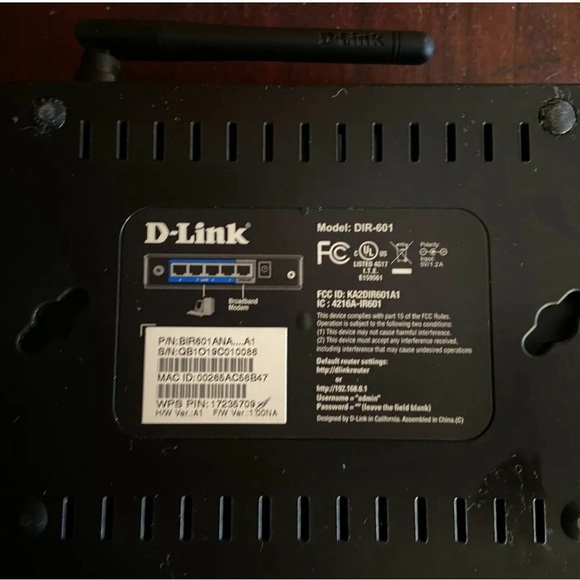 D-Link Wireless Router DIR-601. Includes power adapter. Pre-owned - Picture 3 of 3